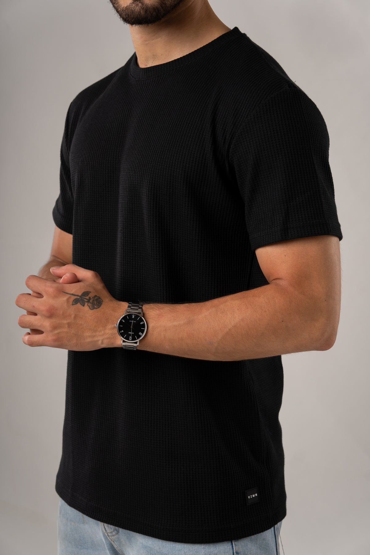 T-Shirt Text Q Negro - Voszmen