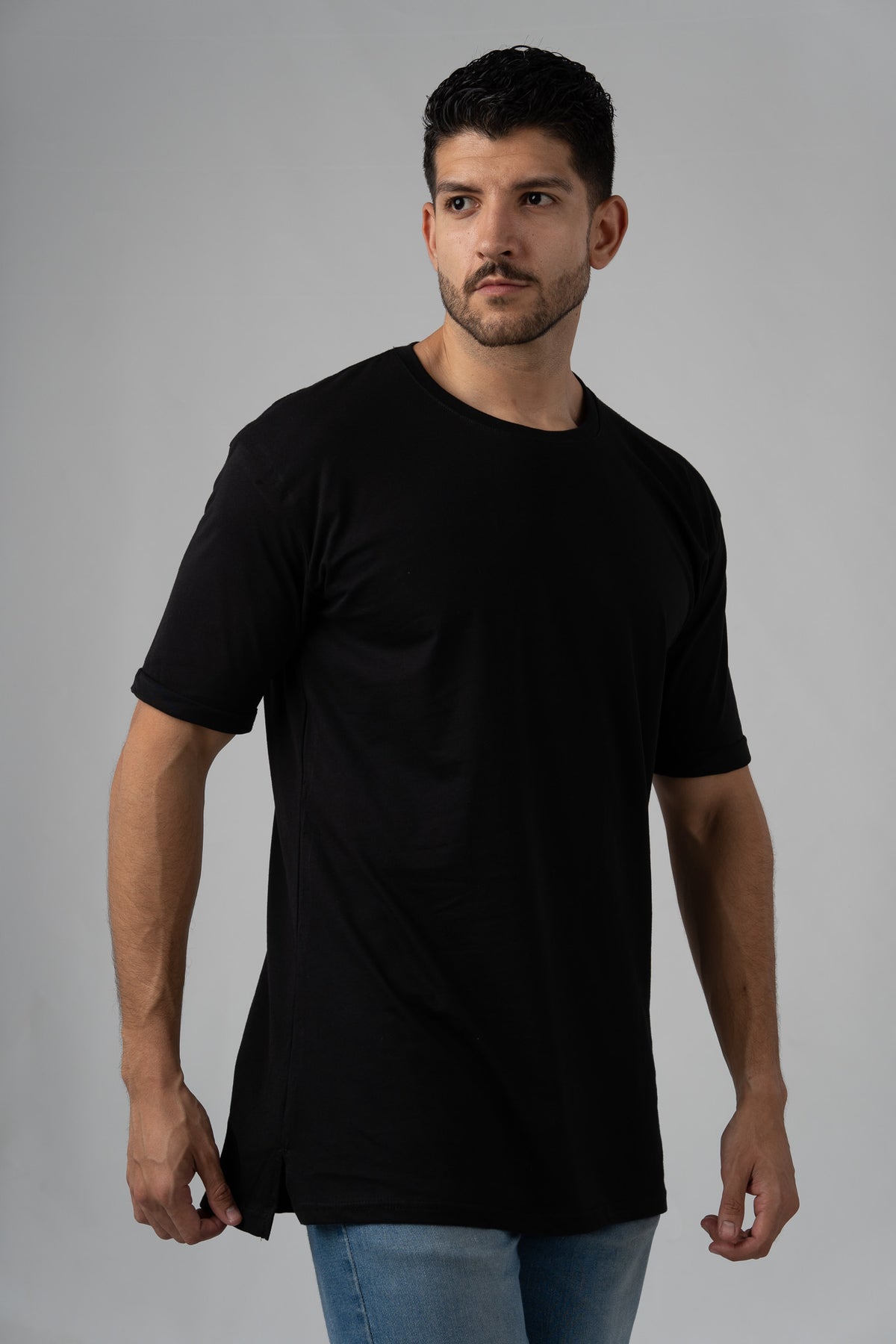 Camiseta Long Fit Negra - Voszmen