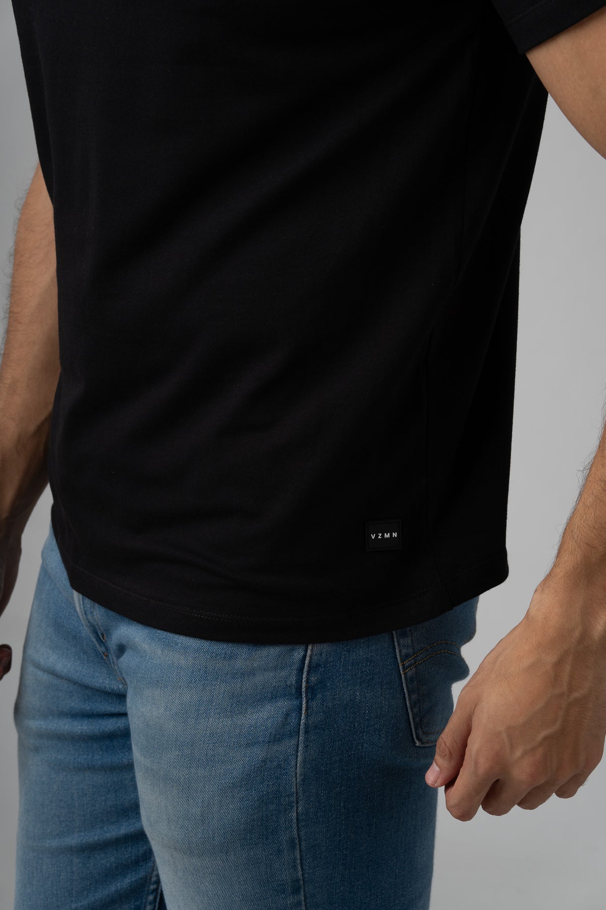 T Shirt Basic Negro - Voszmen