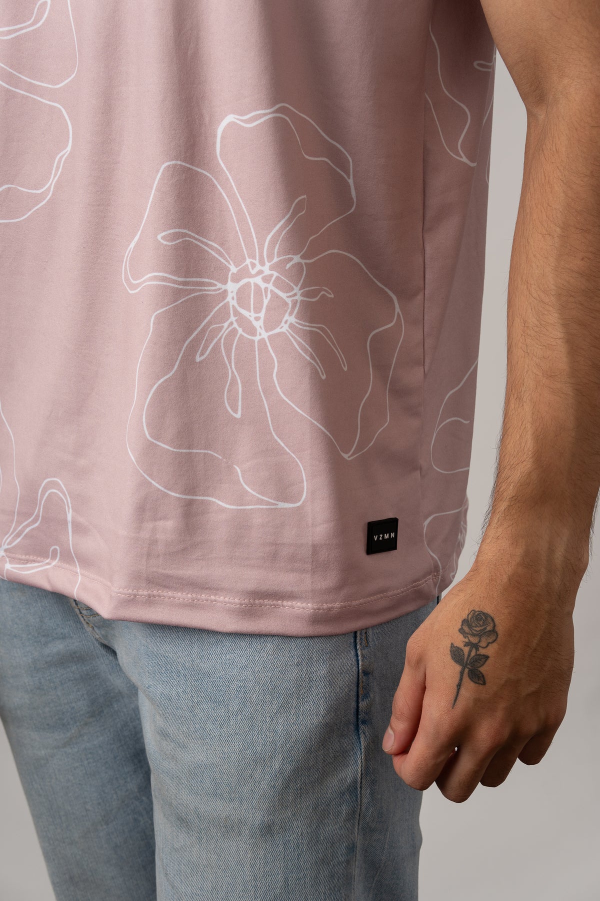 Camiseta PinkHite - Voszmen
