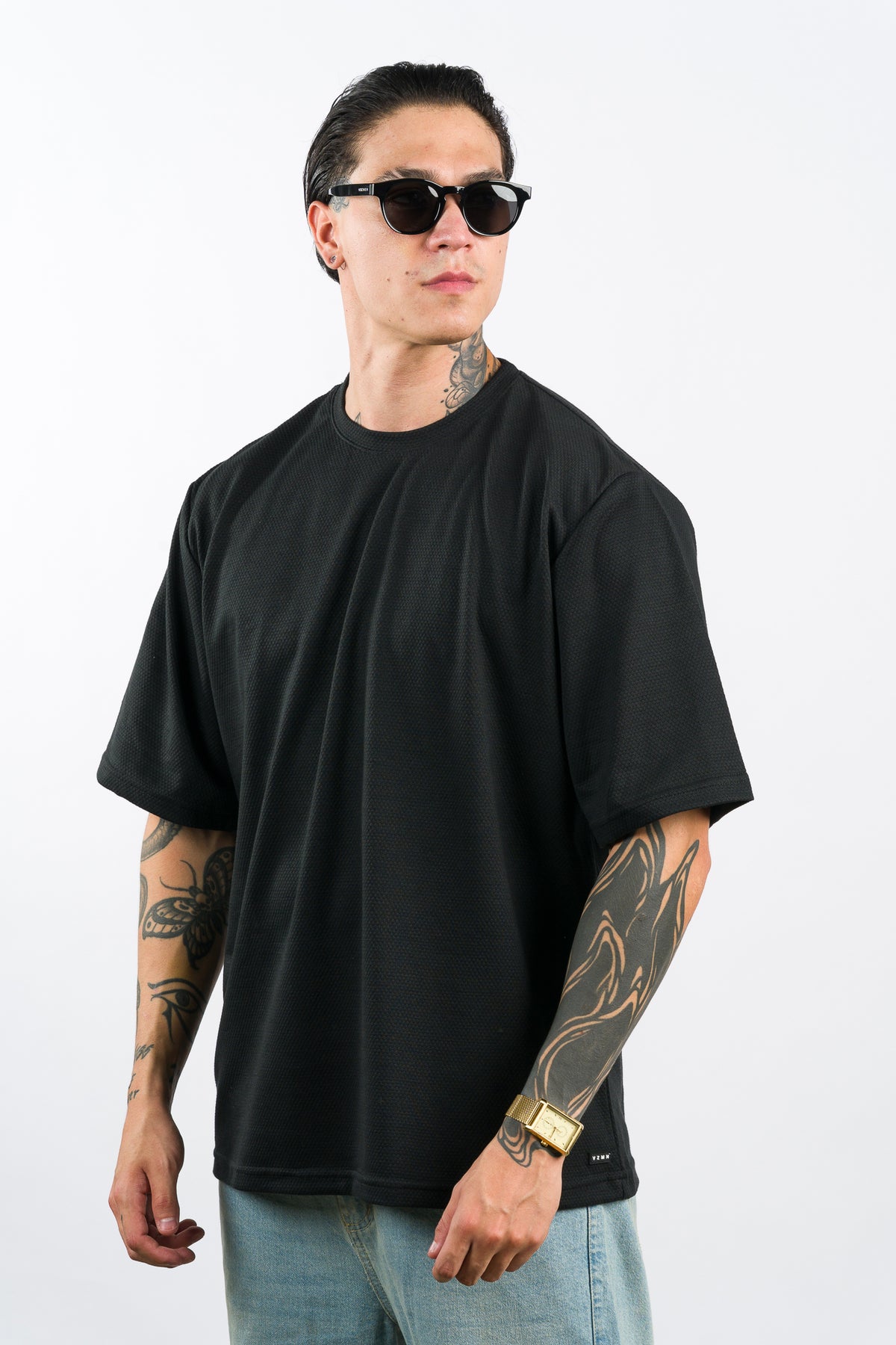 T-Shirt Over Text D negro