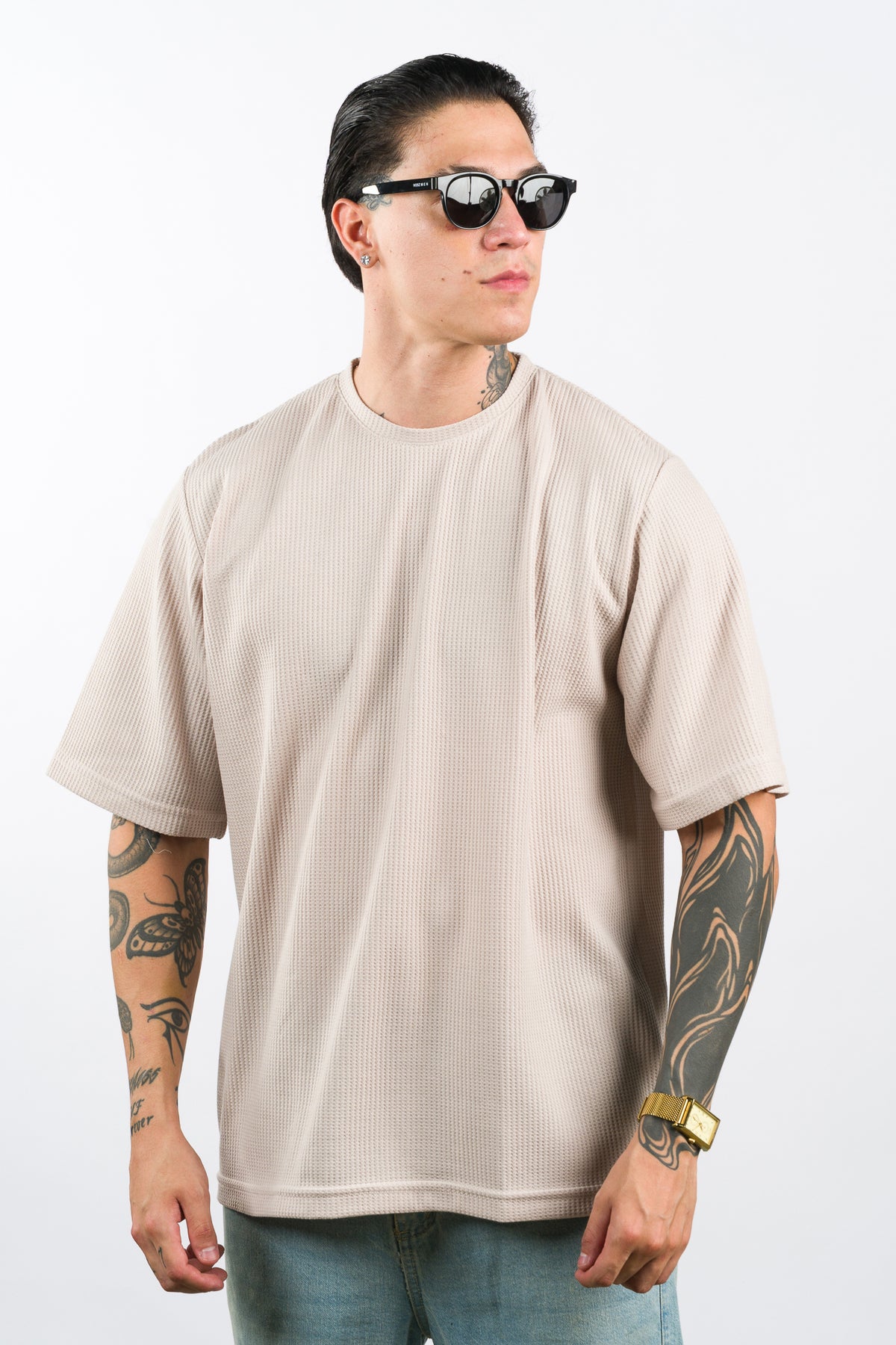 T-Shirt Over Text Q Beige