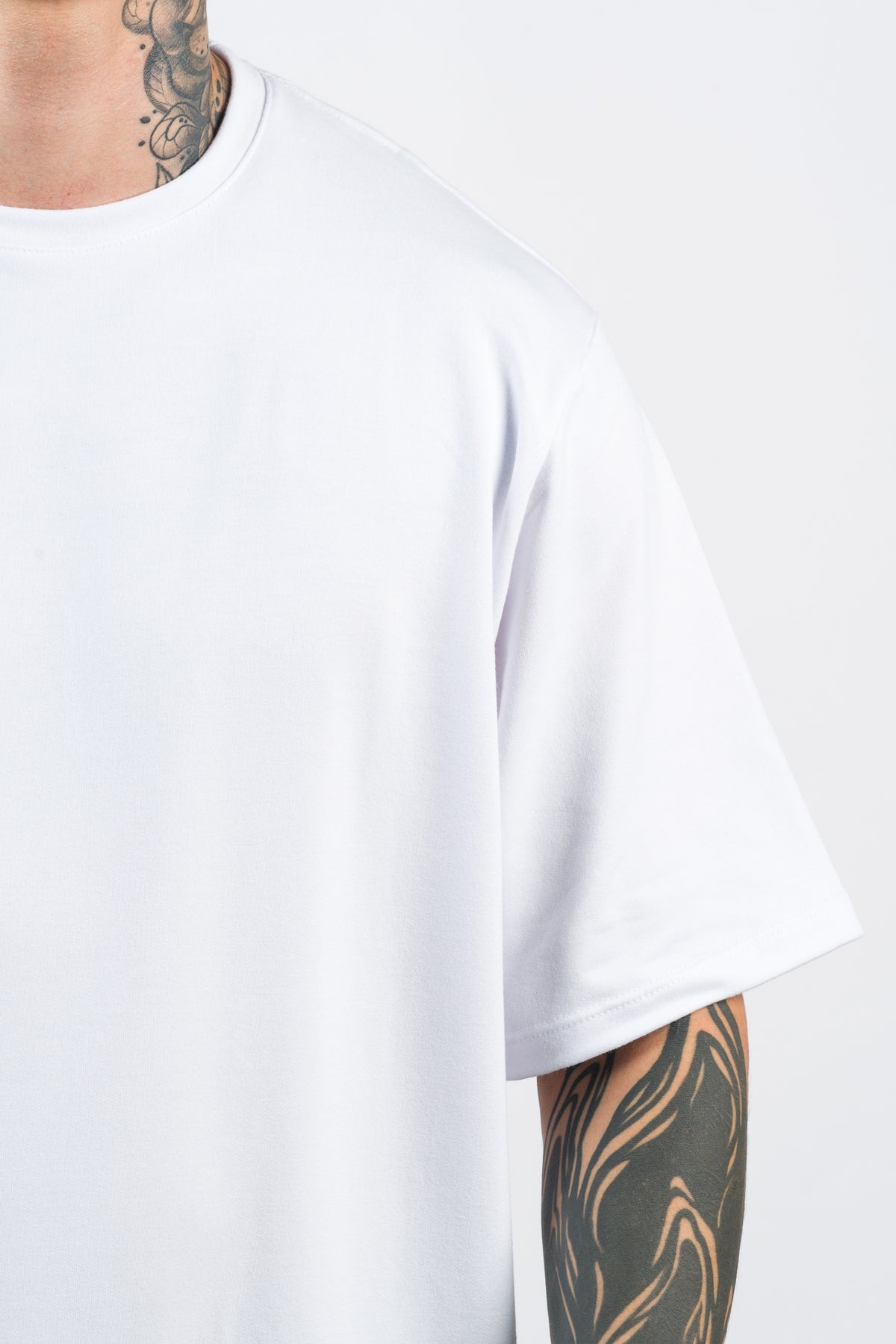T Shirt Over BT Blanca