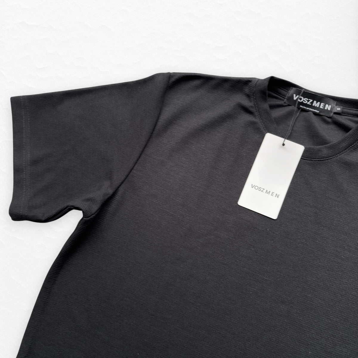 T Shirt Over text F Negro