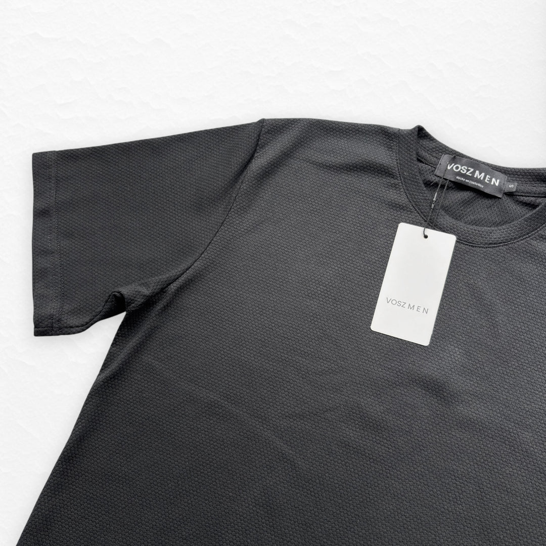T-Shirt Over Text D negro