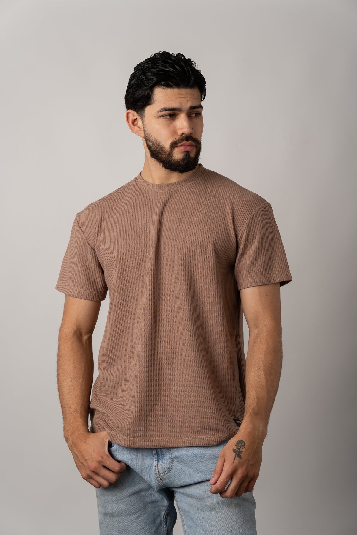 T-Shirt Text Q Café - Voszmen