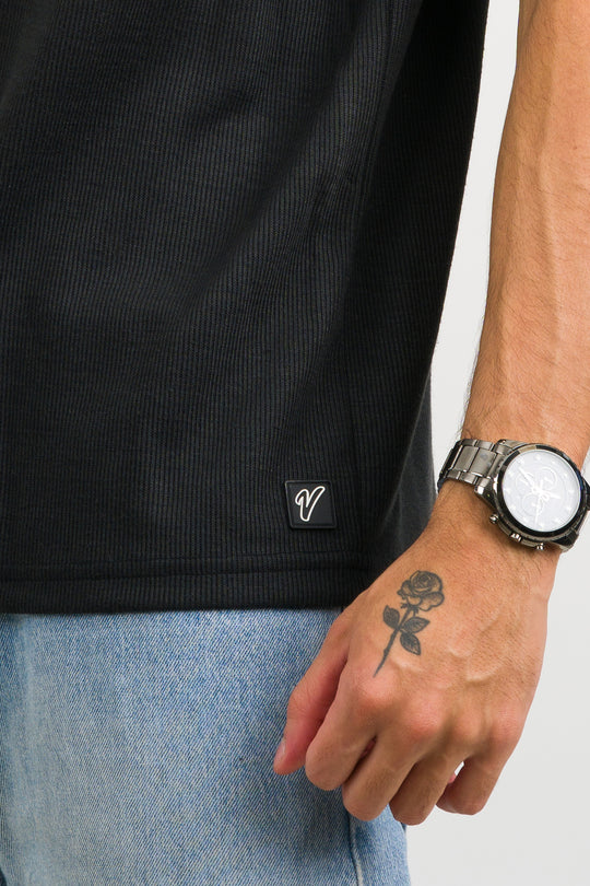 T-Shirt Over Text W Negro