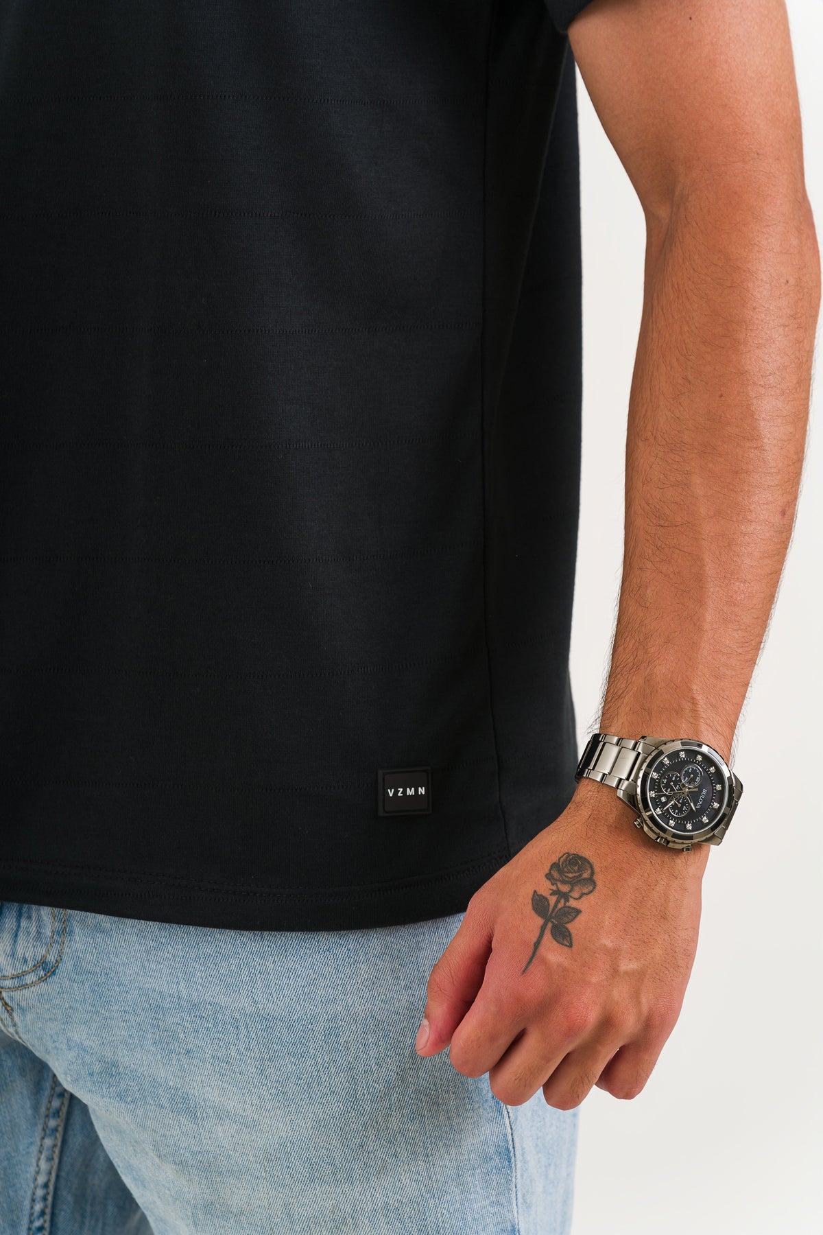 T-Shirt Text LV negro - Voszmen