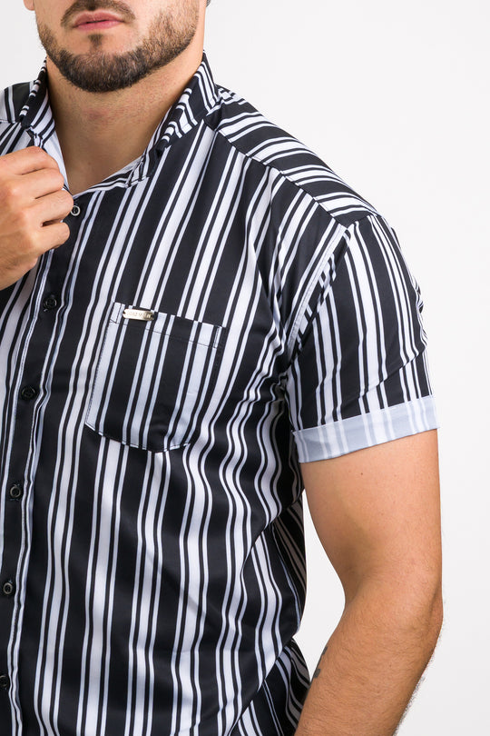 Camisa Button Black Lines