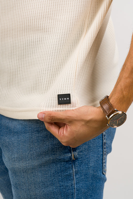 T-Shirt Text Q Crema