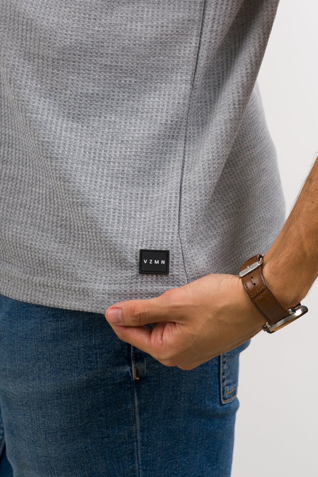 T-Shirt Text Q Gris