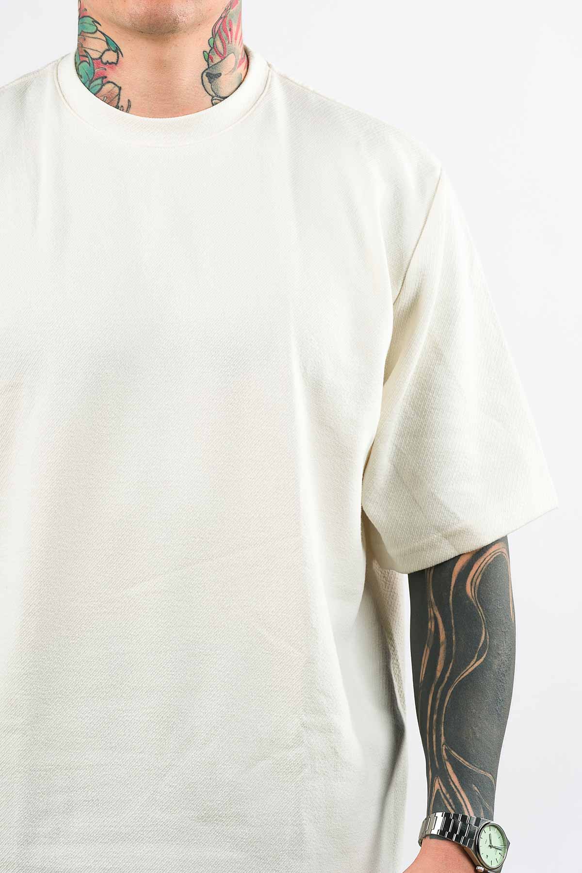 T-Shirt Over Text By Blanco Hueso - Voszmen