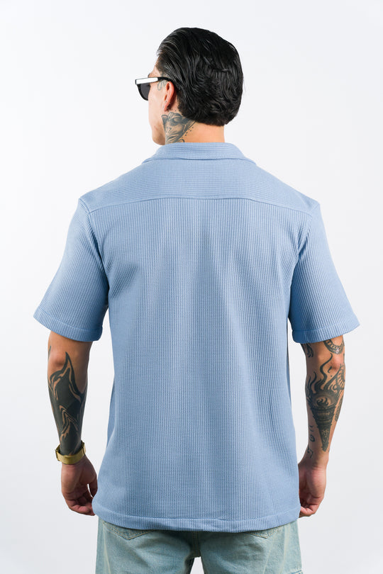 Camisa Text Q Celeste Pastel