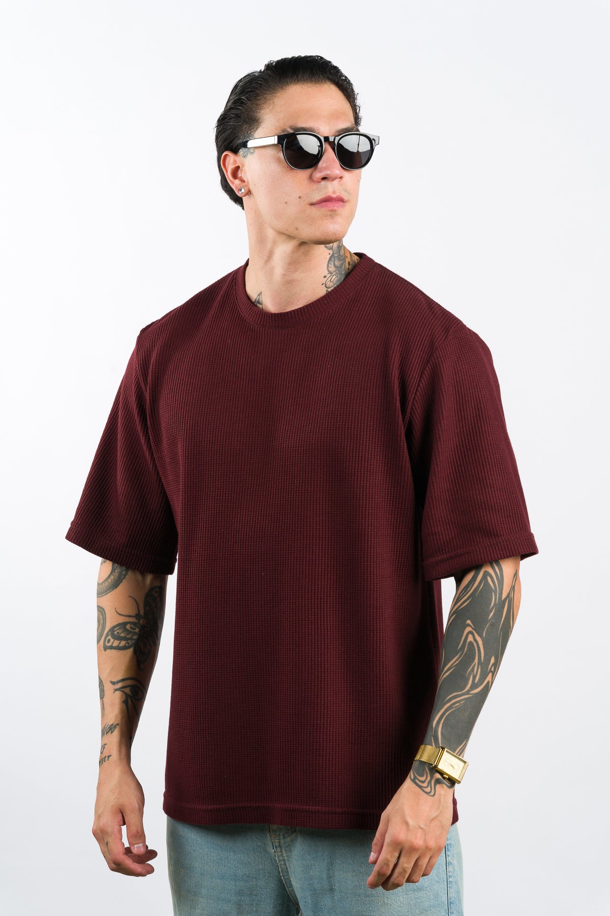 T-Shirt Over Text Q vino