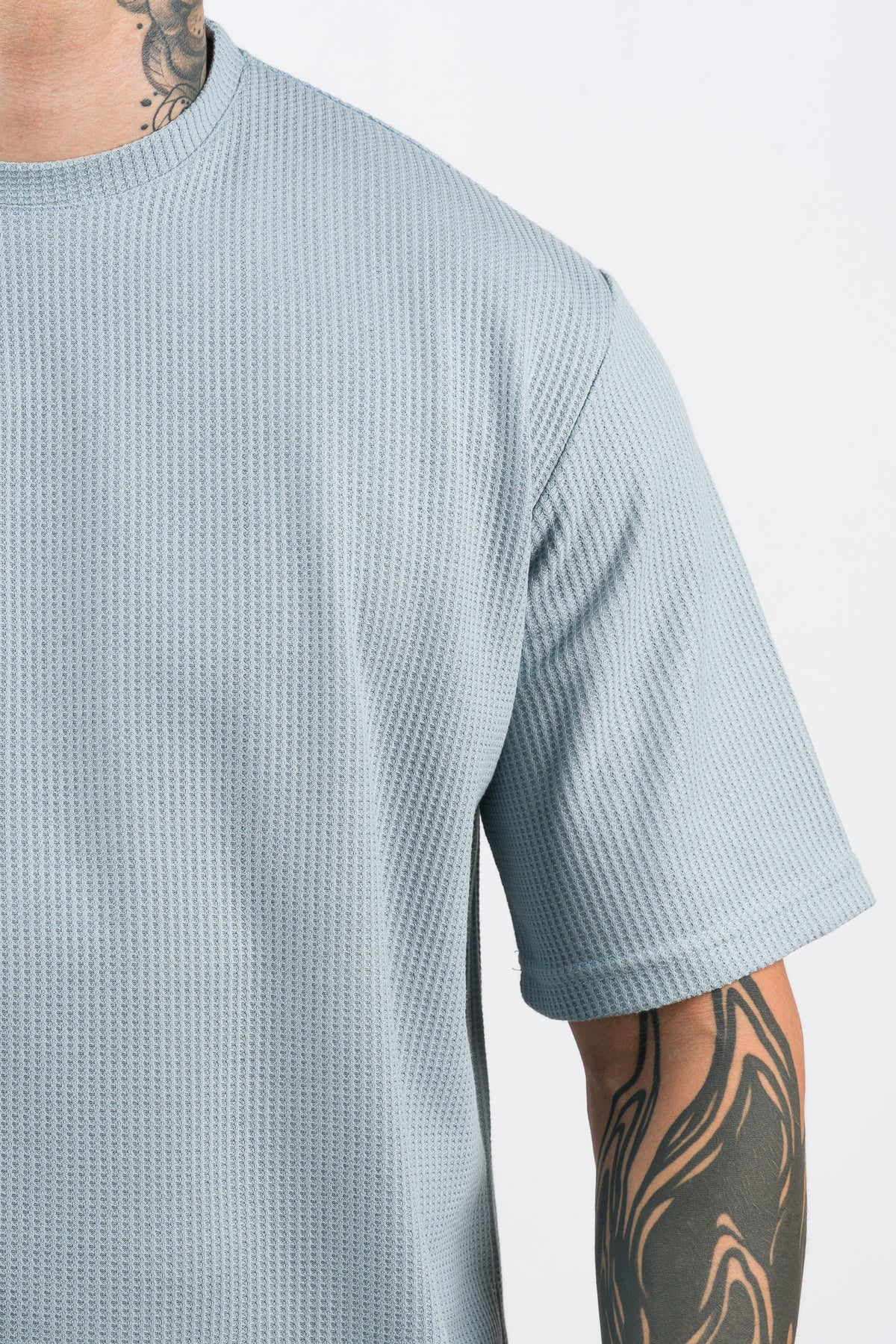 T-Shirt Text Q Celeste Pastel