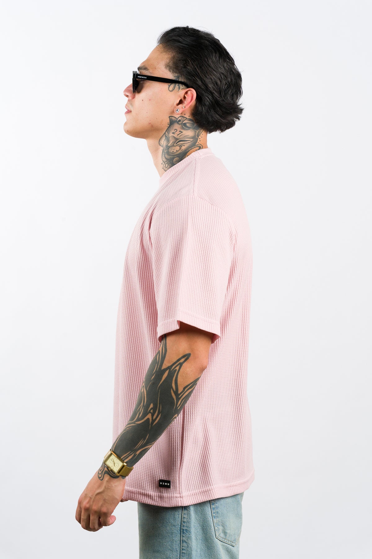 T-Shirt Over Text Q rosa - Voszmen