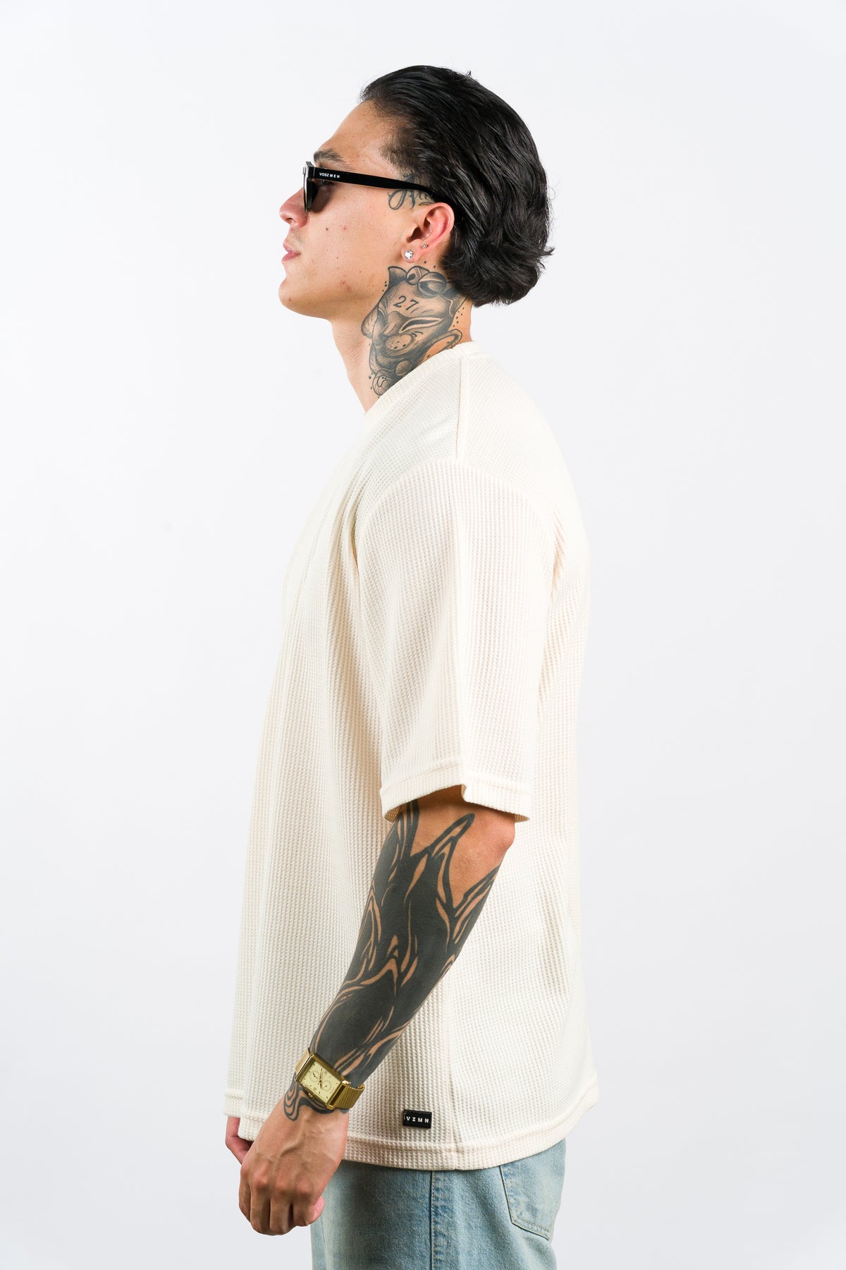 T-Shirt Over Text Q Crema - Voszmen