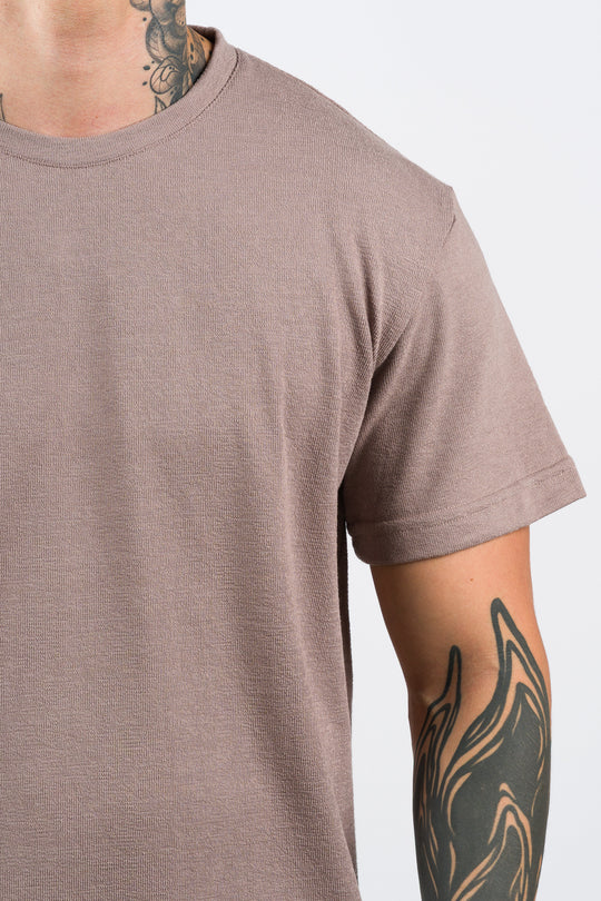 T-Shirt Text DL Beige Oscuro