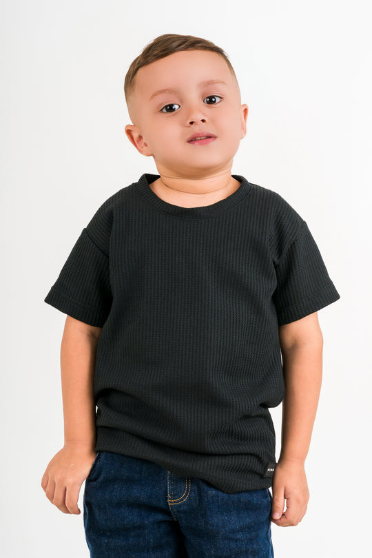 T-Shirt Text Q Kid Negro