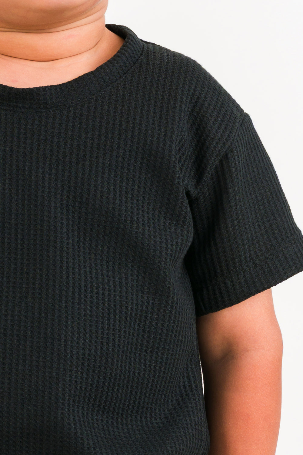 T-Shirt Text Q Kid Negro